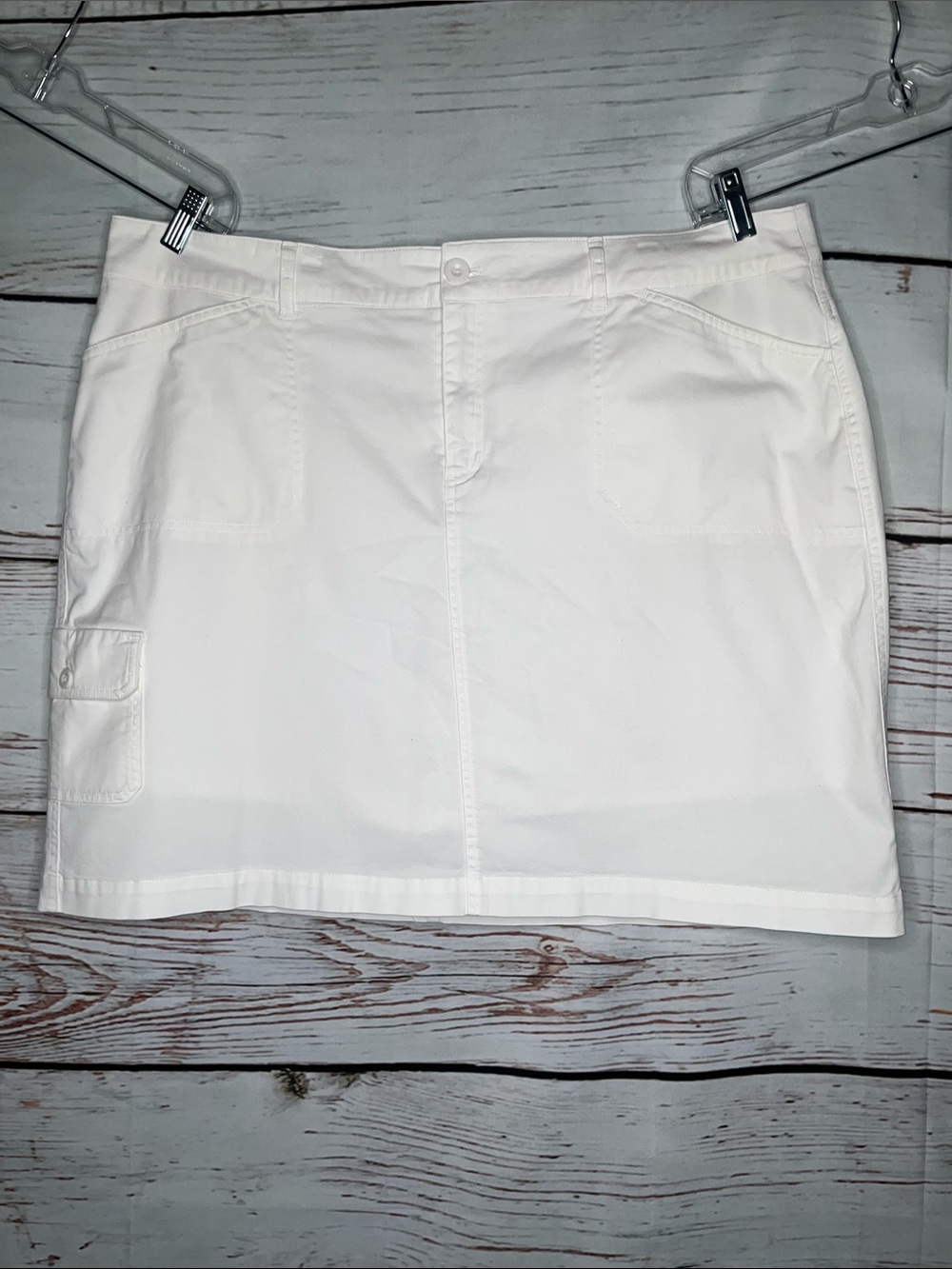 CJ Banks Size 20W Classic White Cargo Skort - Skirt w/Shorts